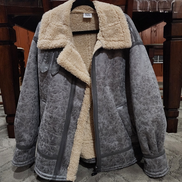 Urban Outfitters Winter Jacket - Women's - Picture 2 of 8